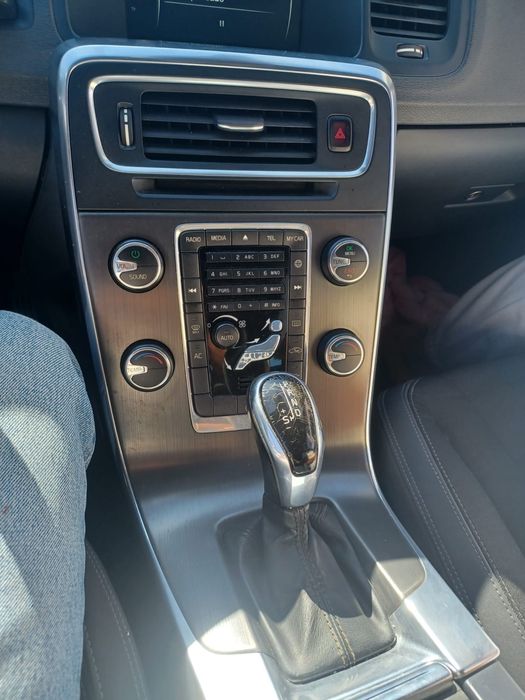 Volvo V60 D4 - 2014 - Automática - Excelente Estado