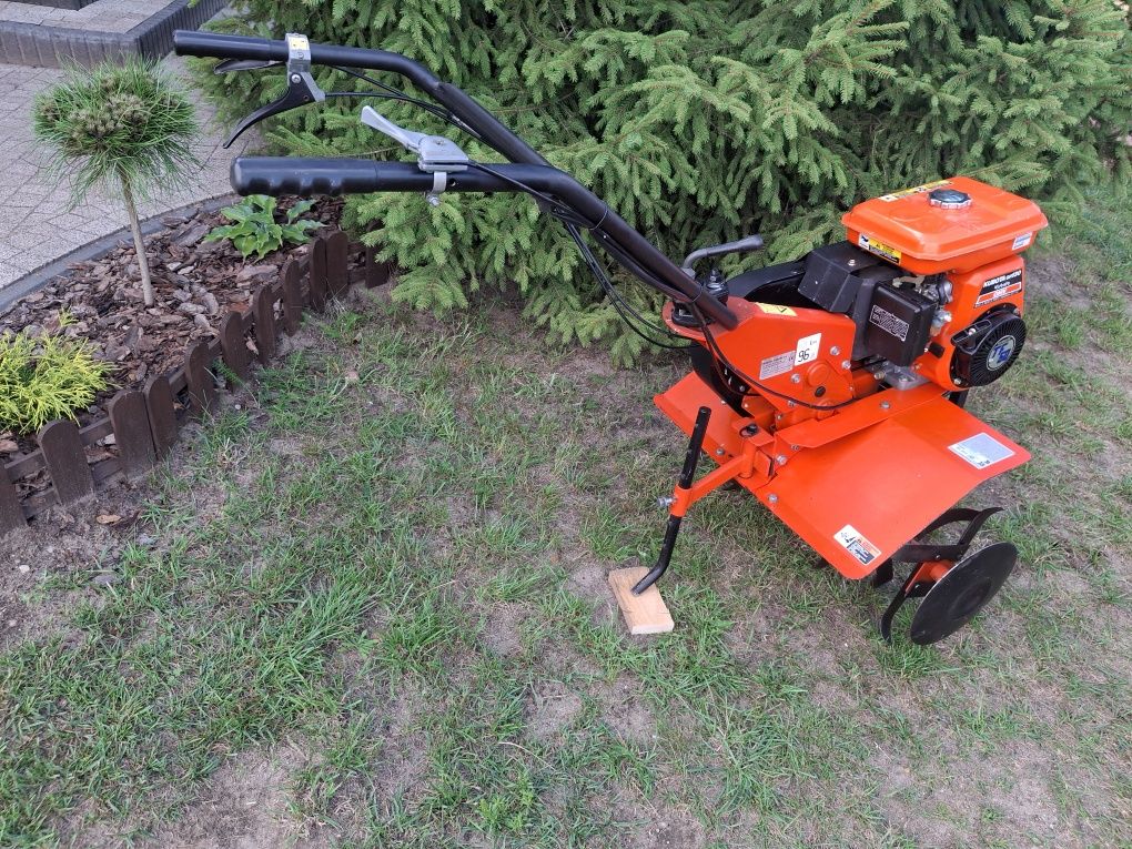Glebogryzarka spalinowa kubota