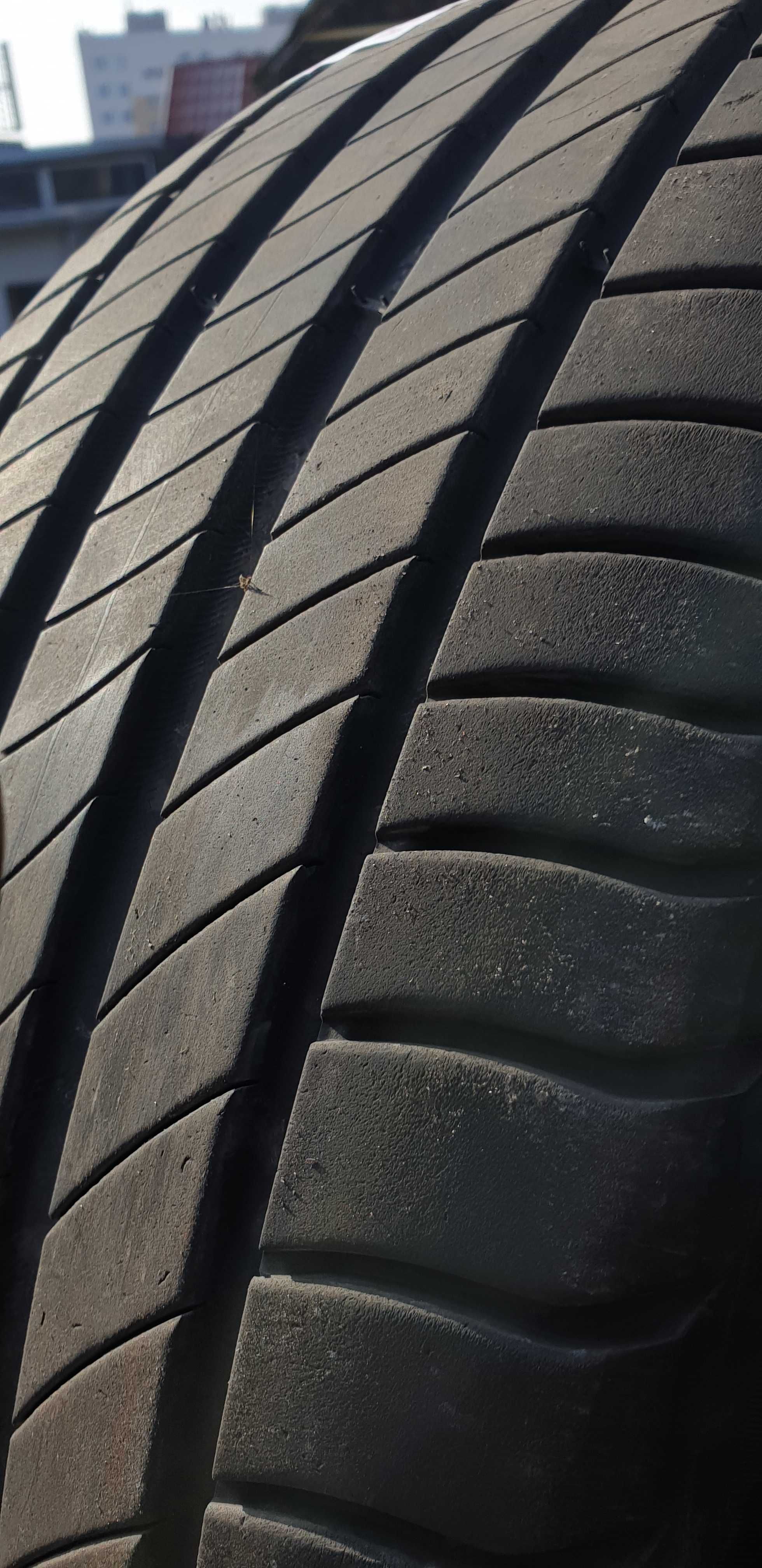 235/45R18 Michelin 2szt