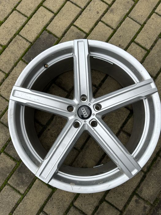 Диски r20  8.5j Audi