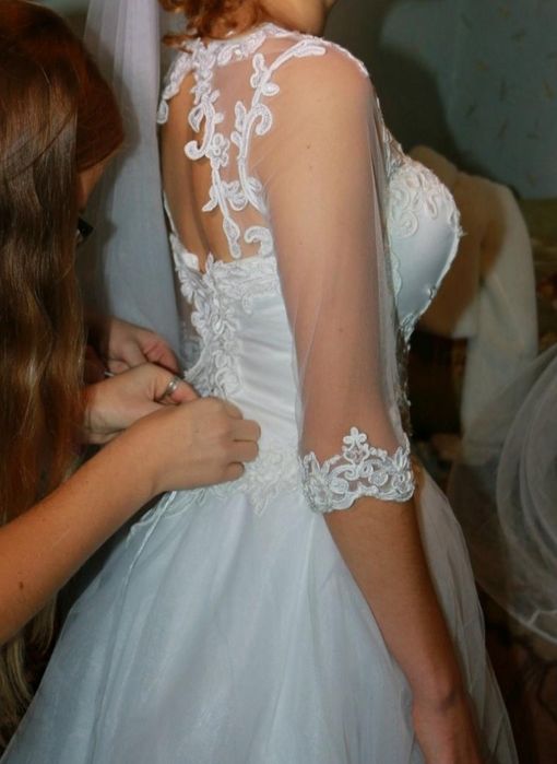 Продам весільне платя