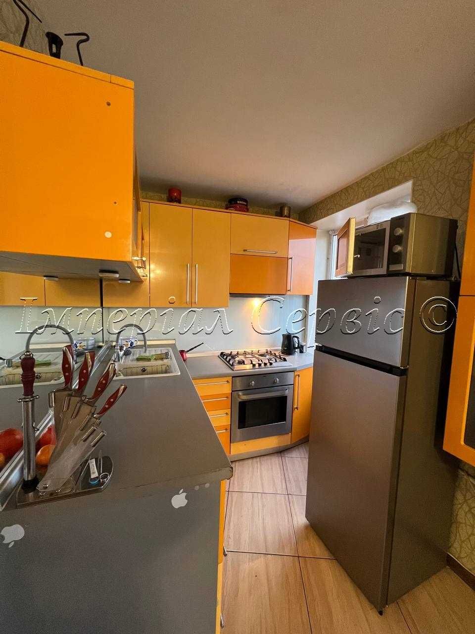 Продам 3 кімнатну квартиру у центрі міста по вулиці Запорізька