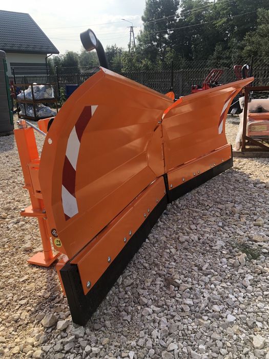Solidny pług do śniegu VOLANT składany hydrauliczny 2.6/3.2m euro/tuz