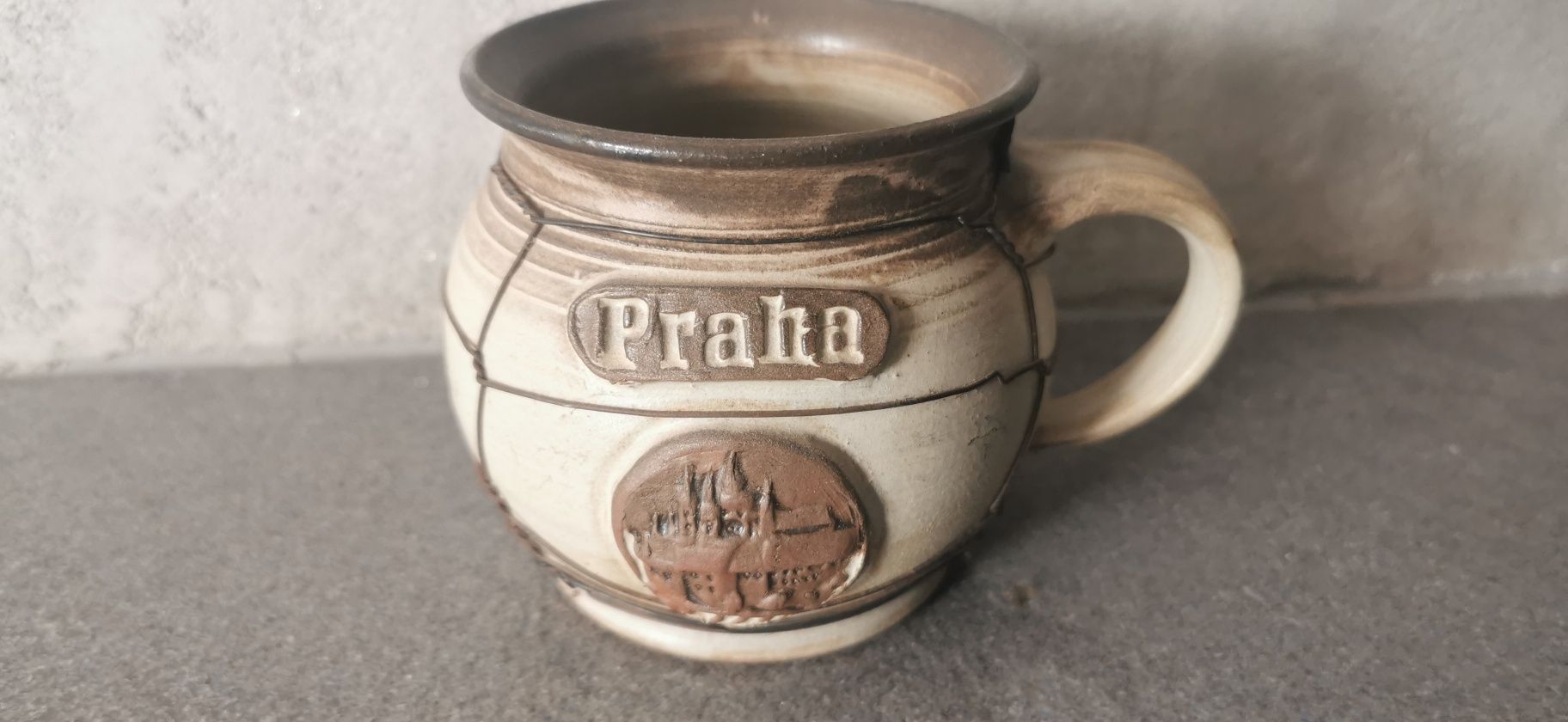 Kubek kolekcjonerski Praga ceramiczny z miastem Praha