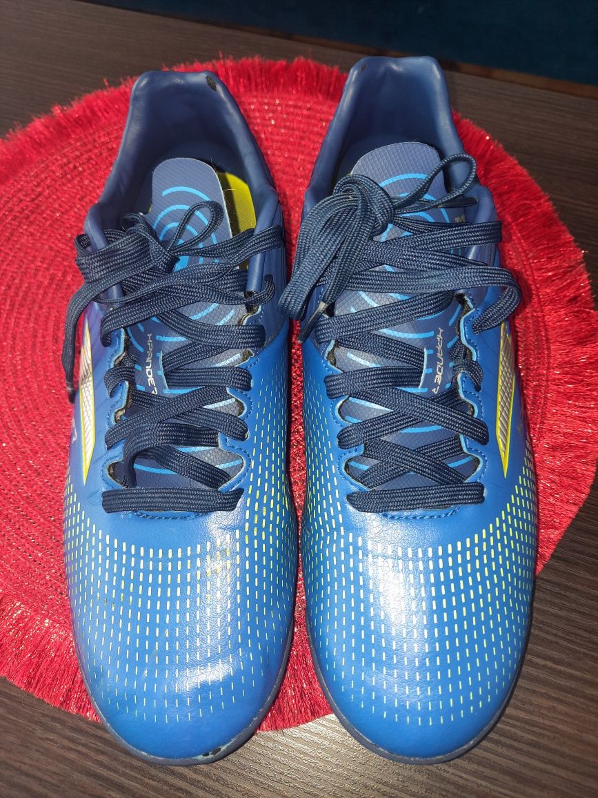 Buty korki firmy joma