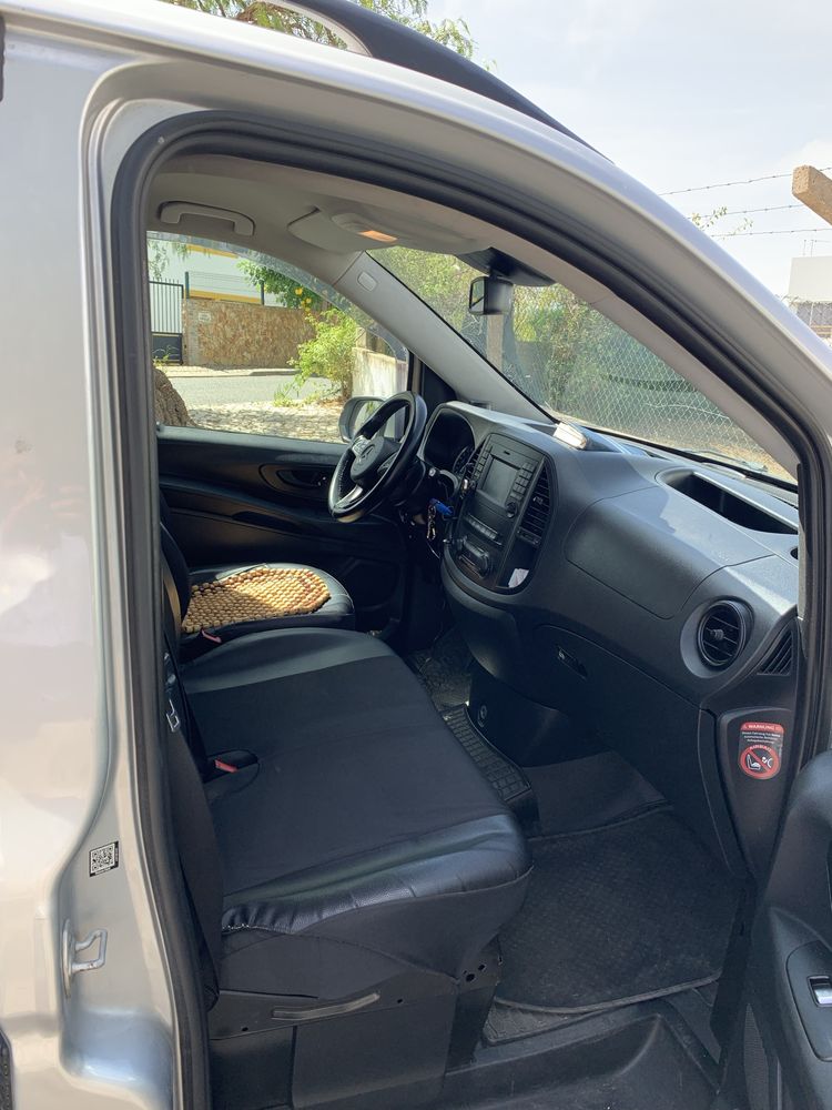 Carrinha Mercedes Vito Extra Longa 9 lugares
