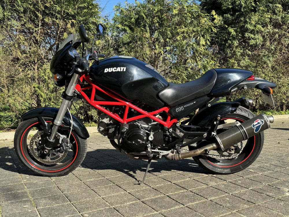 Ducati Monster 695