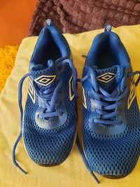 Buty Umbro roz.34