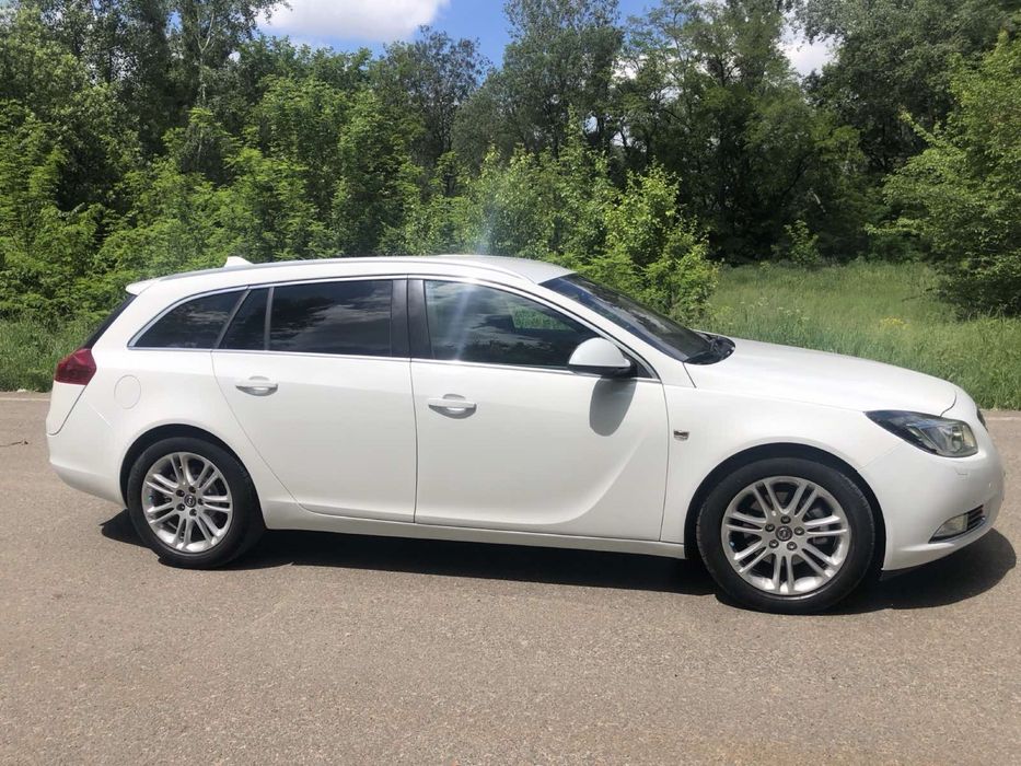 Opel Insignia 2.0  • Надійна, доглянута, без вкладень!