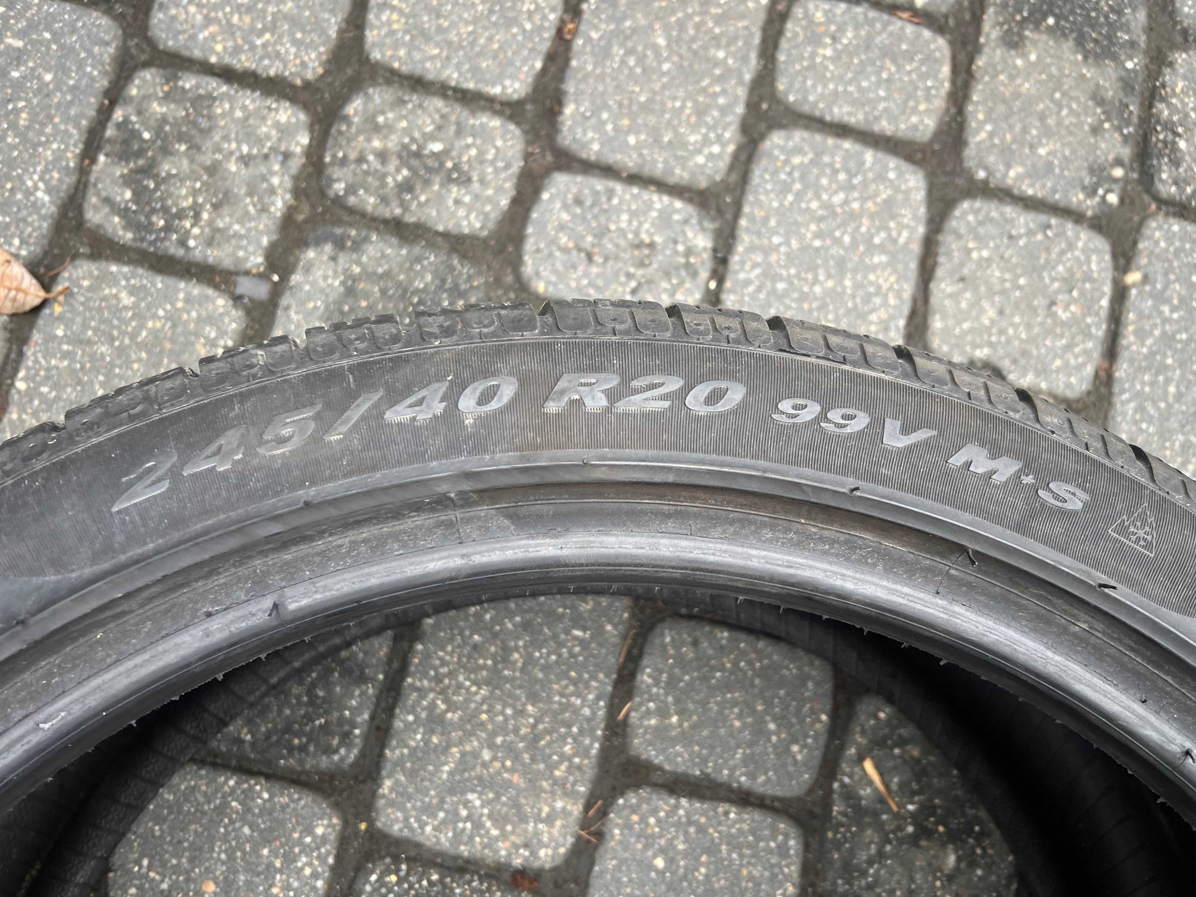 Opona Pirelli Sottozero - 245/40/20