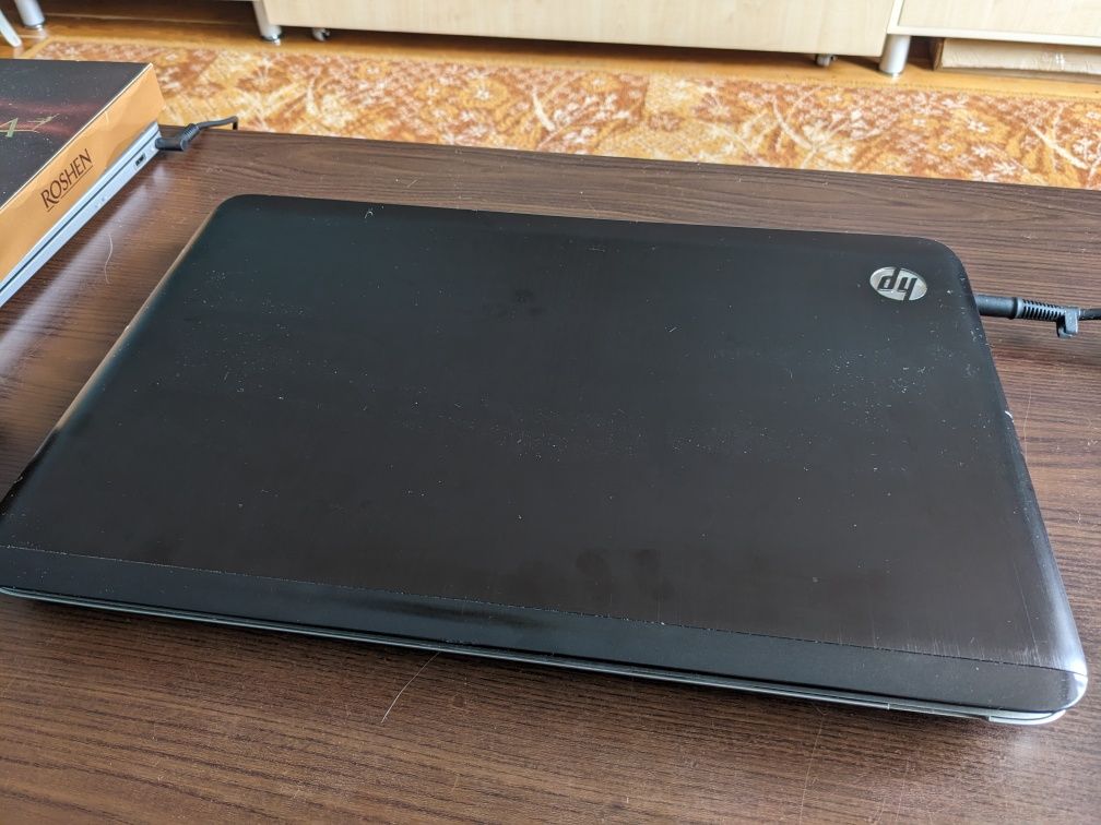 HP Pavilion dv7 17.3" i5