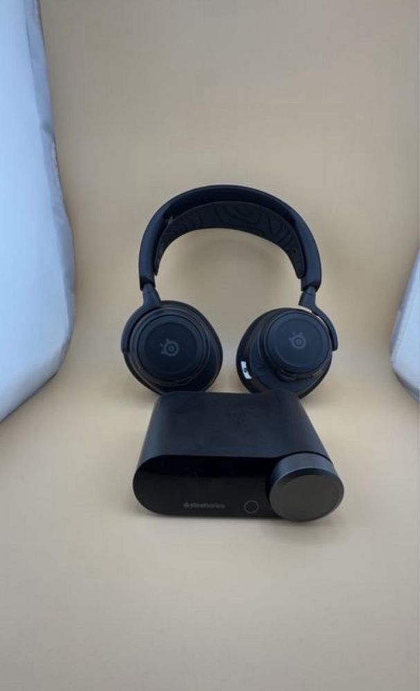SteelSeries Arctis Nova Pro Wireless