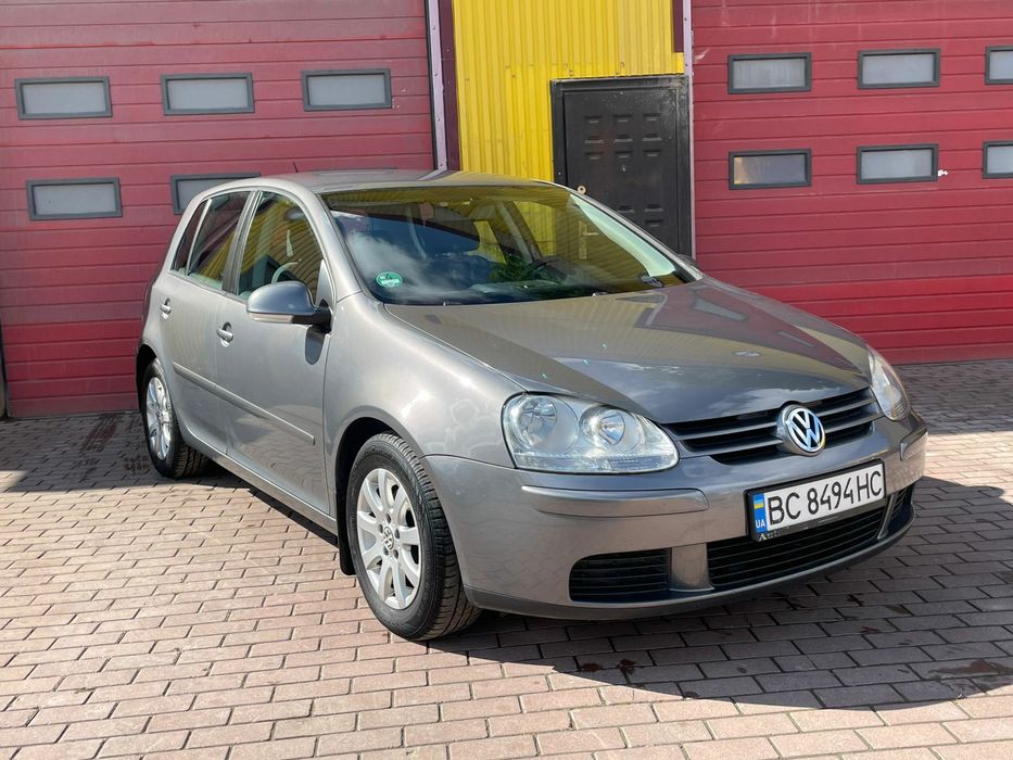 Volkswagen Golf V
