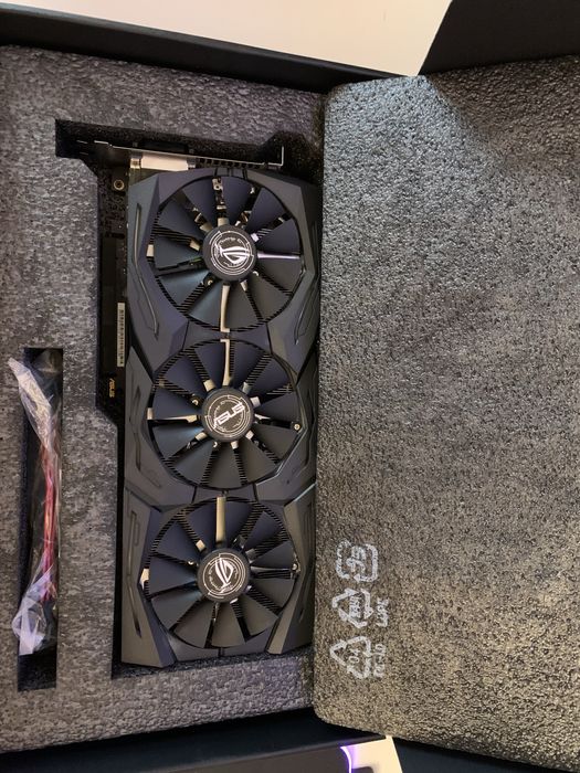 Asus GTX 1080Ti ROG Strix 11Gb