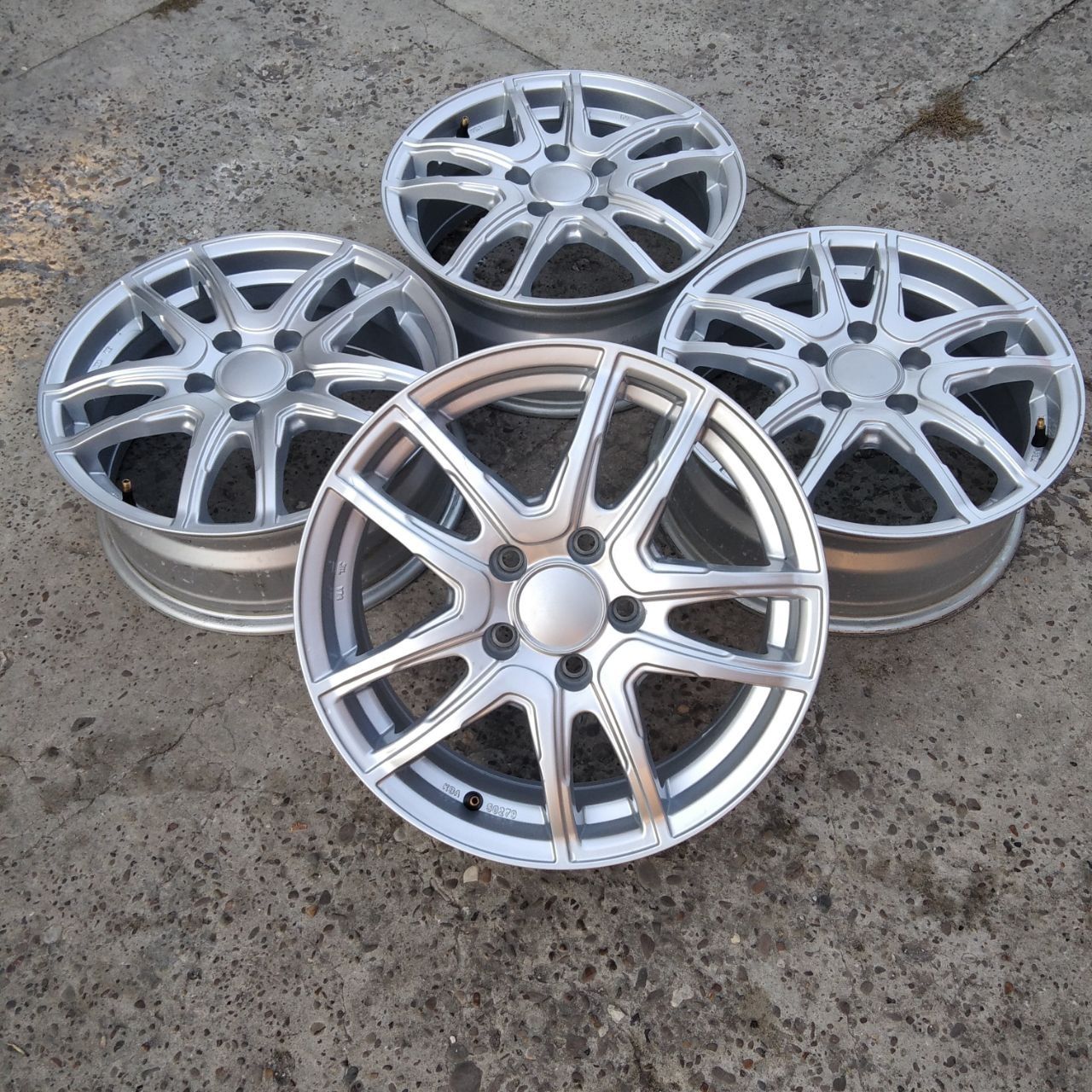 Диски 5 ×112 R16 ET45 VW Passat,Golf,Caddy,Touran-Skoda A5-Audi A4,A6