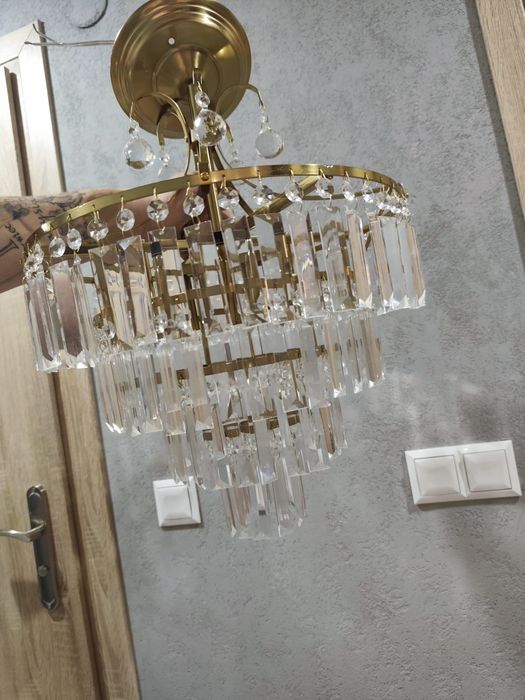 Nowa lampa żyrandol złota z kryształami 4 żarówki wisząca piękna
