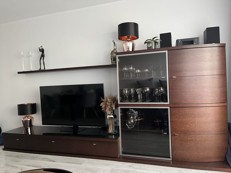 Meble drewniane Cosmopolitan