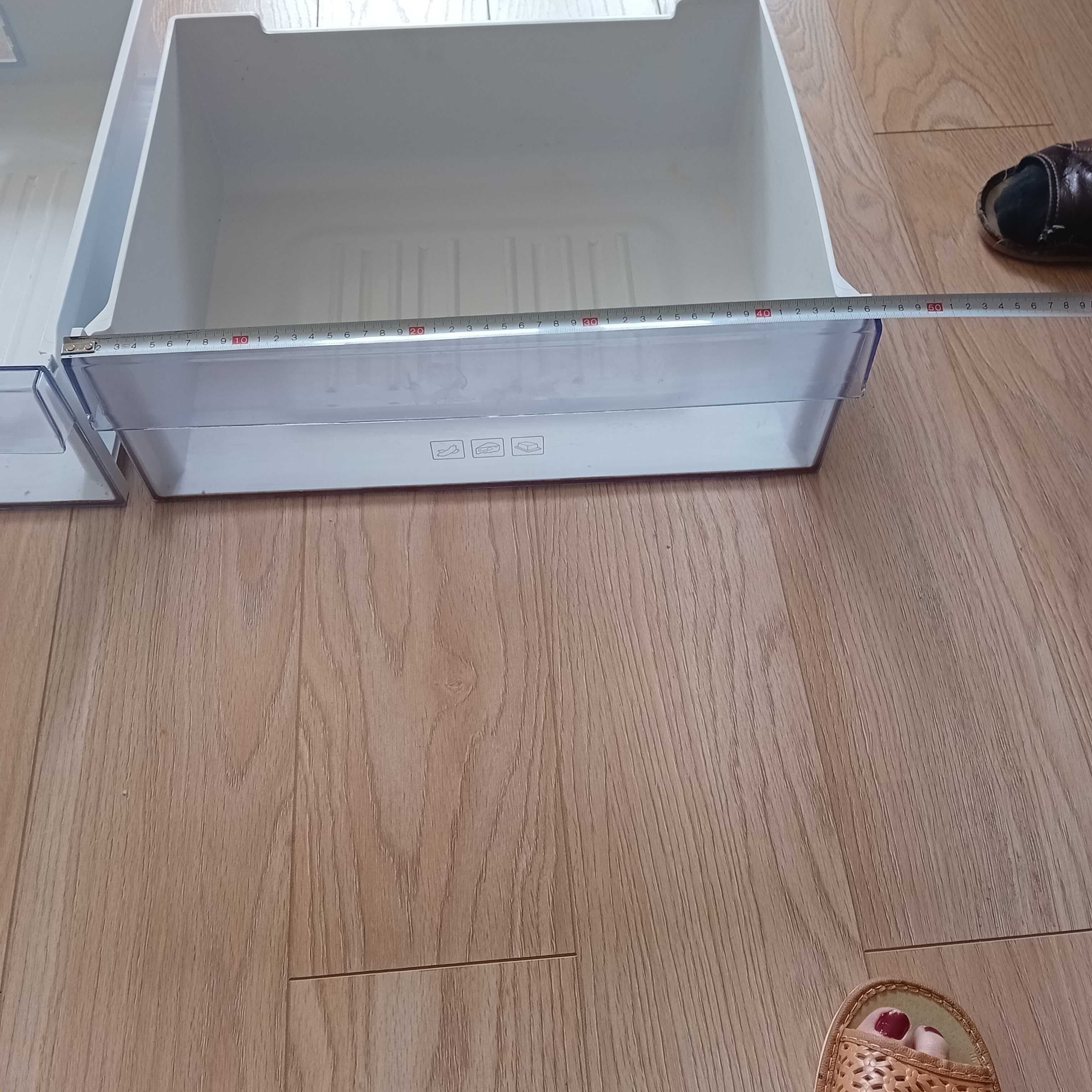 Półki i szuflady do lodówki zamrażarki BEKO