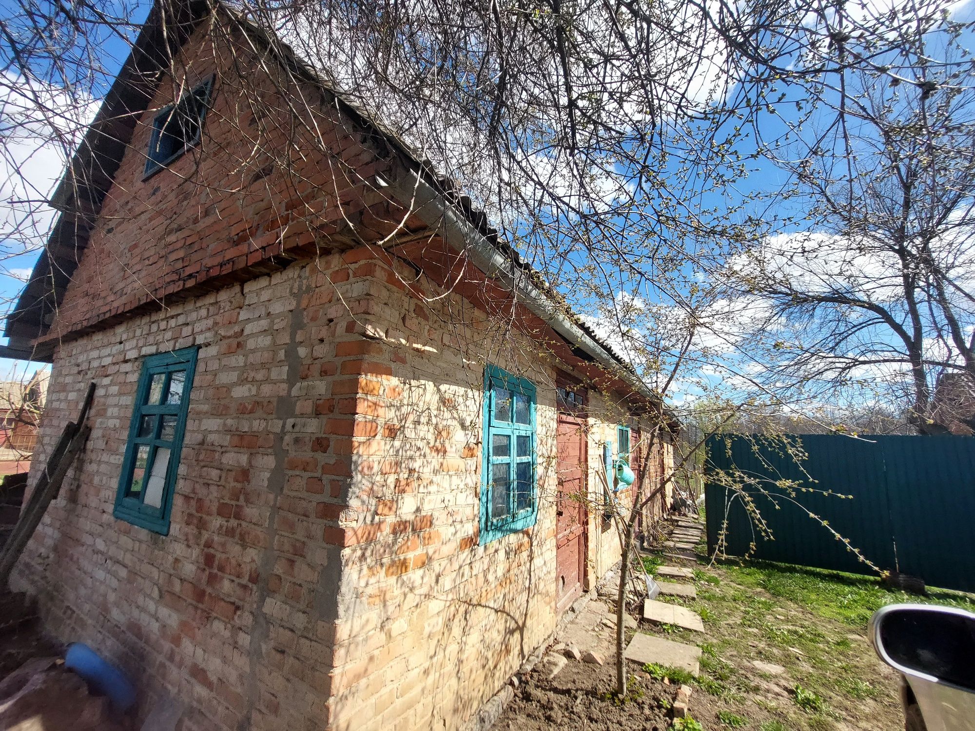 Будинок зі зручностями у селі Краснопілка