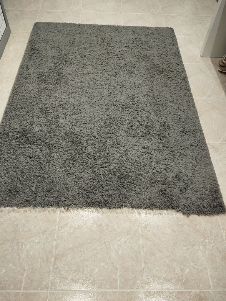 Três carpetes + tapetes de quarto