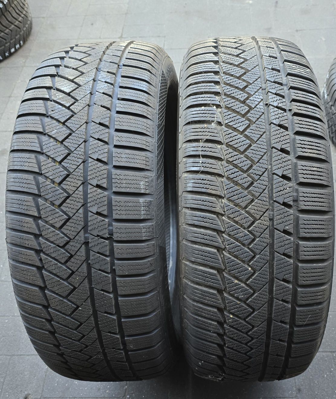 Opony Zimowe Continental 225/55/17 Jarbet #M34