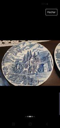 Pratos de porcelana inglesa