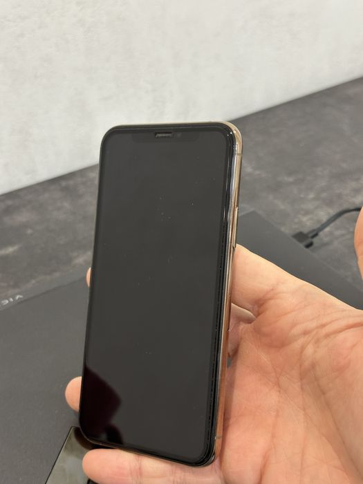 Продам iphone 11 pro 256 gb