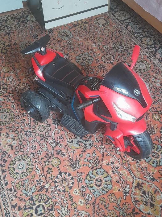 Дитячий мотоцикл Bambi.