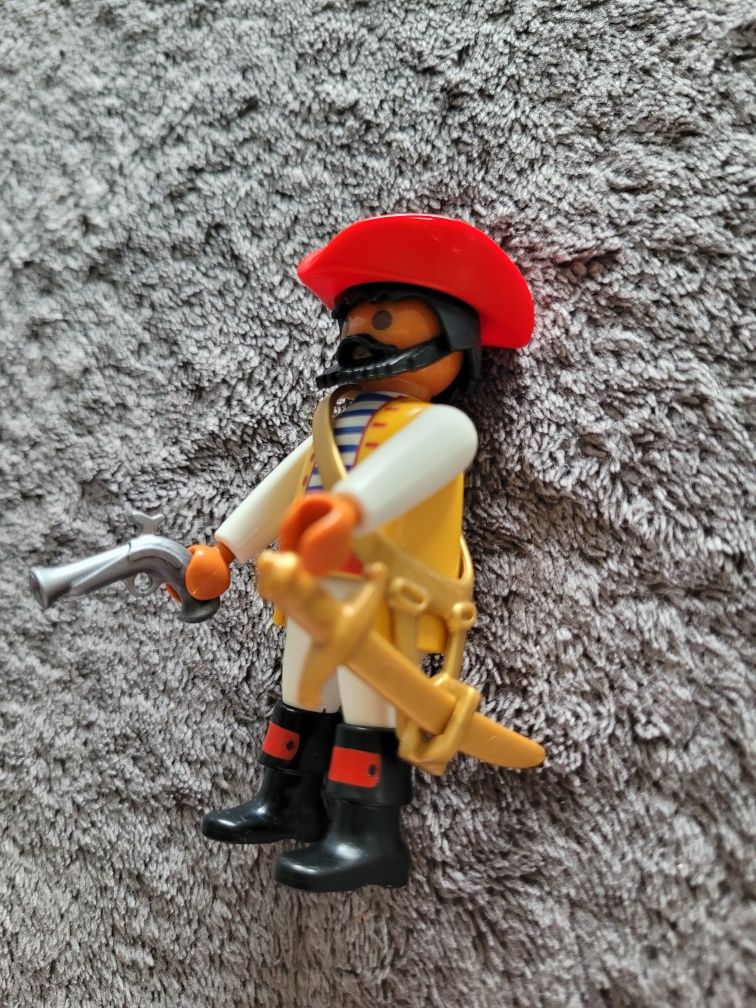 Playmobil pirat figurka