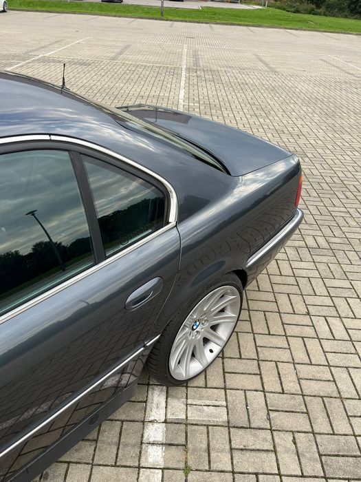 Sprzedam e38 SZWAJCARIA 735i