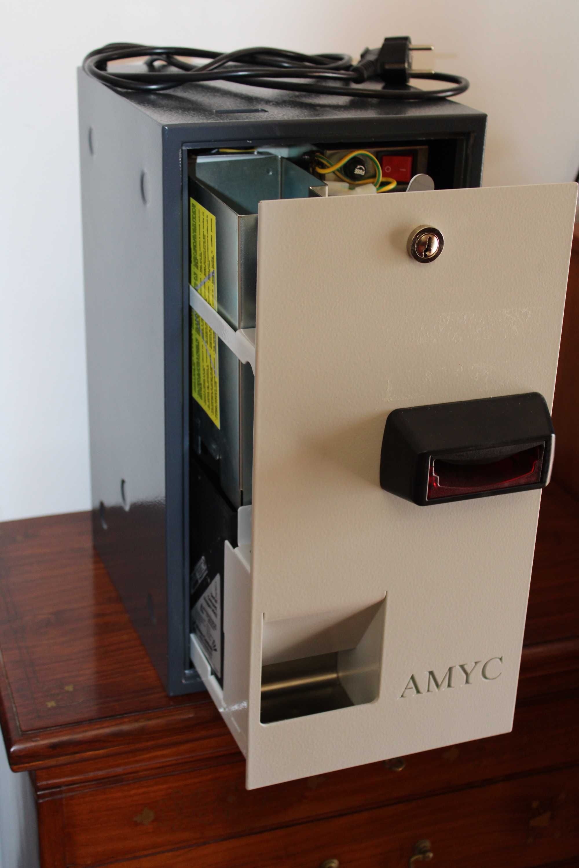 Maquina de Trocos Micro AMYC
