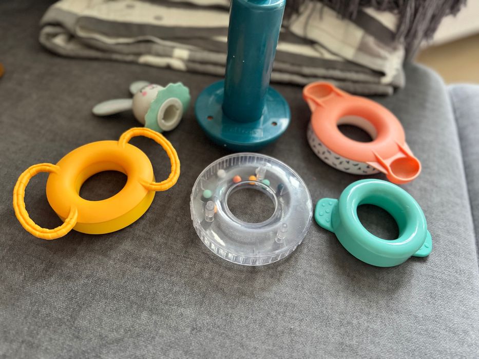 Пірамідка Taf toy кролик