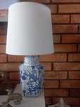 Piękna ceramiczna lampa