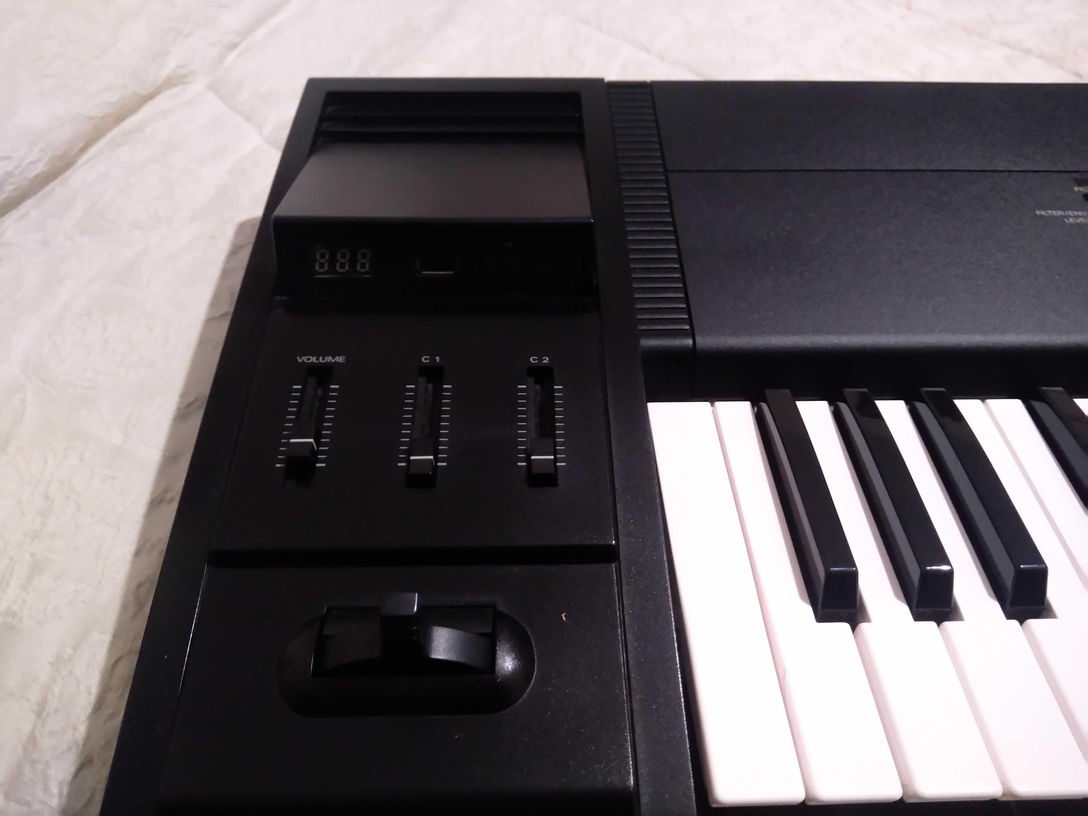 Roland XP80 como novo