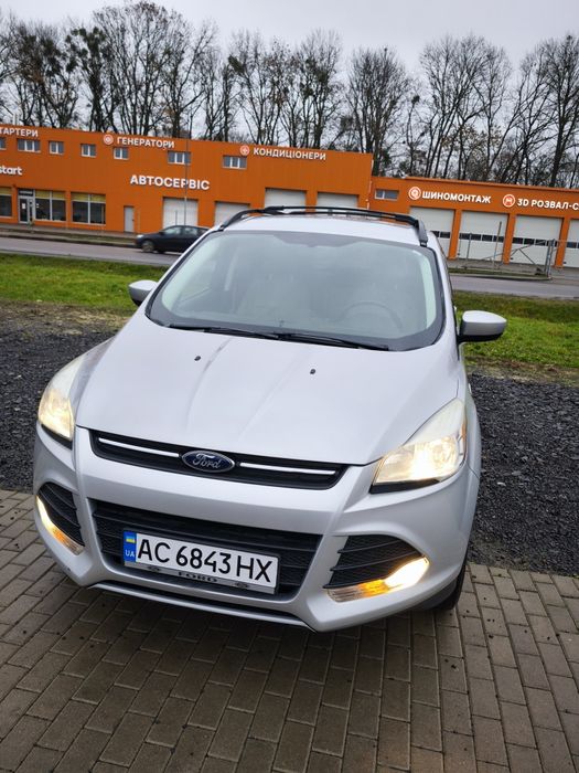 Продам Ford Escape