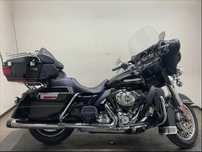 Harley-Davidson Touring Electra Glide Ultra Limited / Bezwypadkowy / Wydech Crusher / Zadbany
