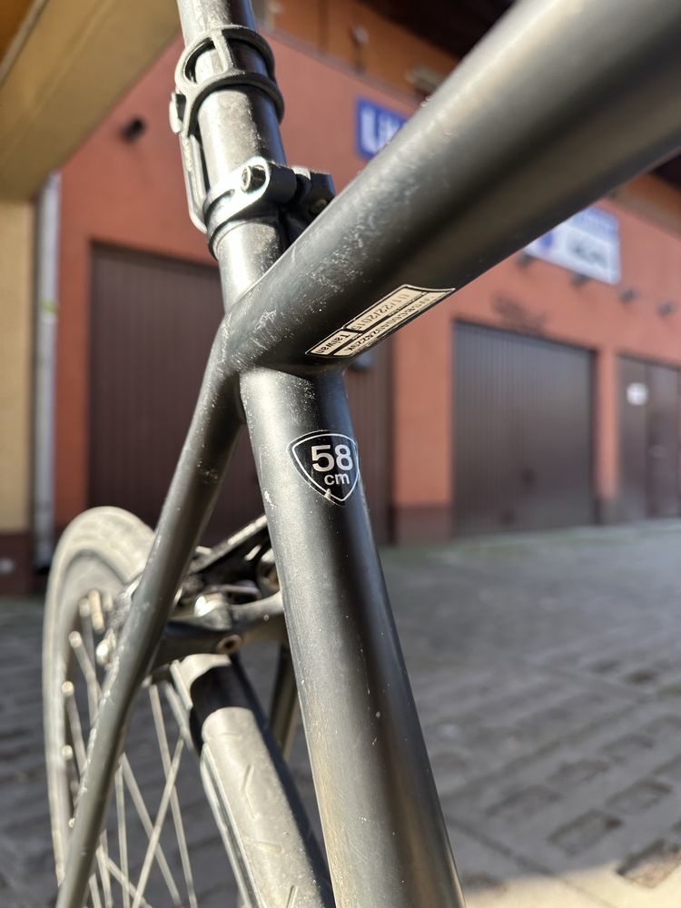 Specialized Tarmac SL5 – karbonowy rower szosowy
