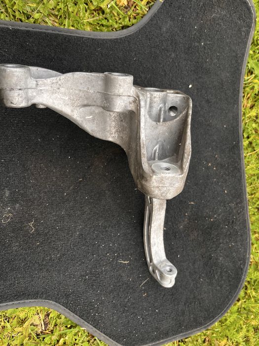 ŁAPA Skrzyni  Biegow Audi  VW Skoda