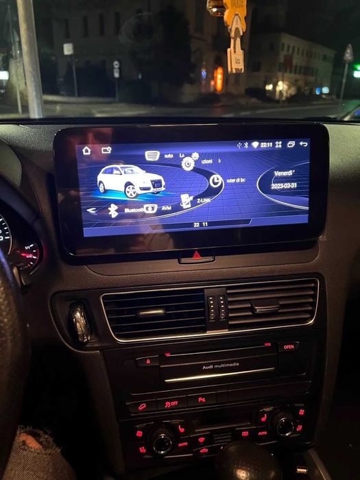 Магнітола Audi Q5
