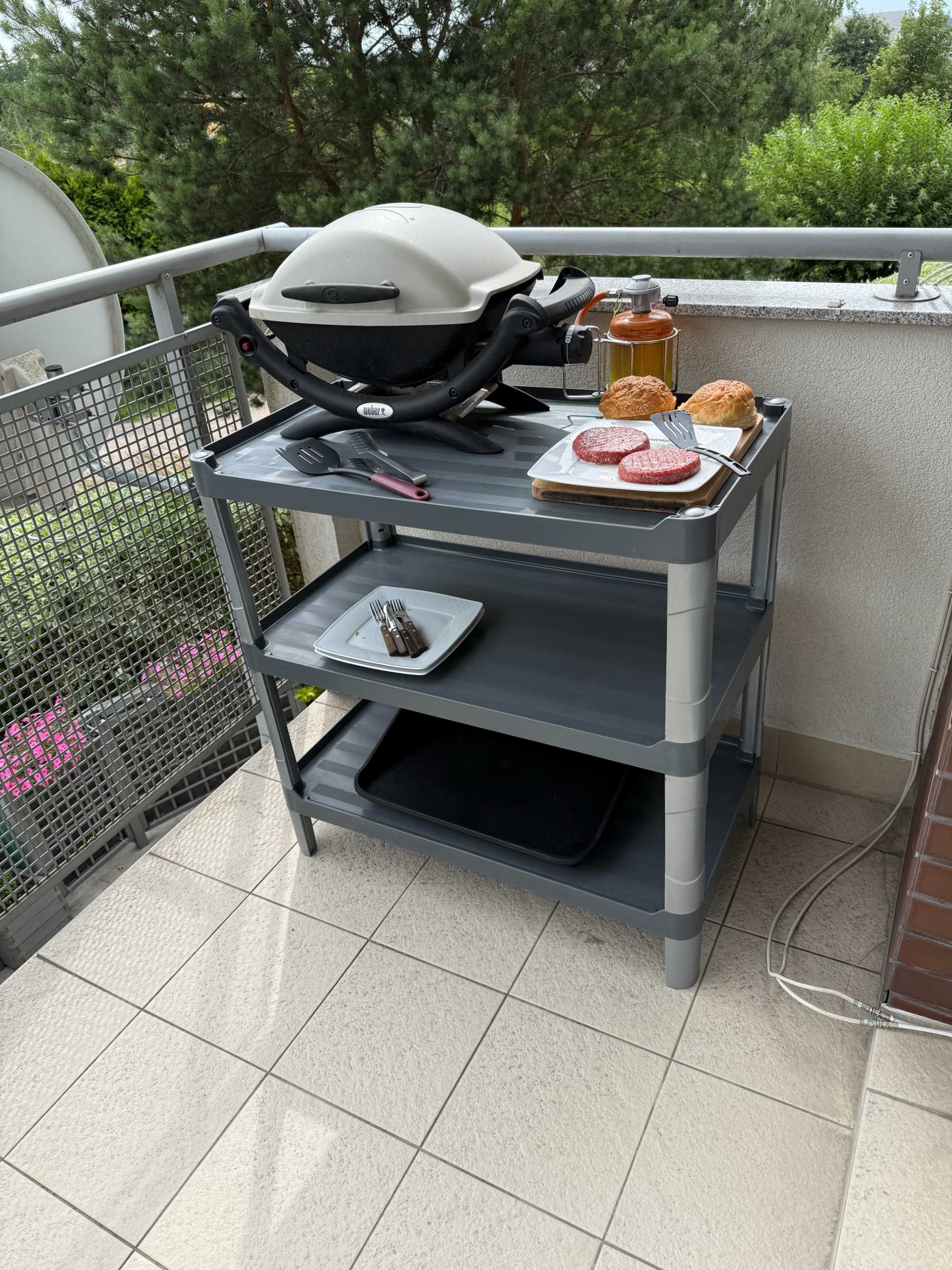 Stolik grillowy do grilla ogrodowy na balkon regał