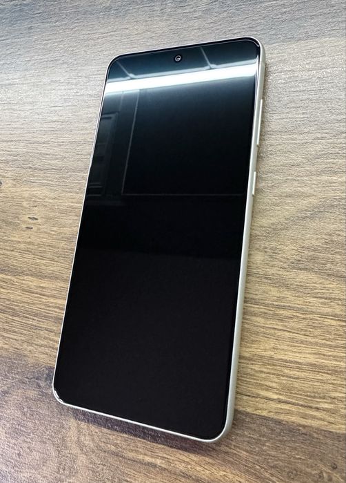 Samsung Galaxy S21 FE 5G 8/256gb смартфон супер состояние