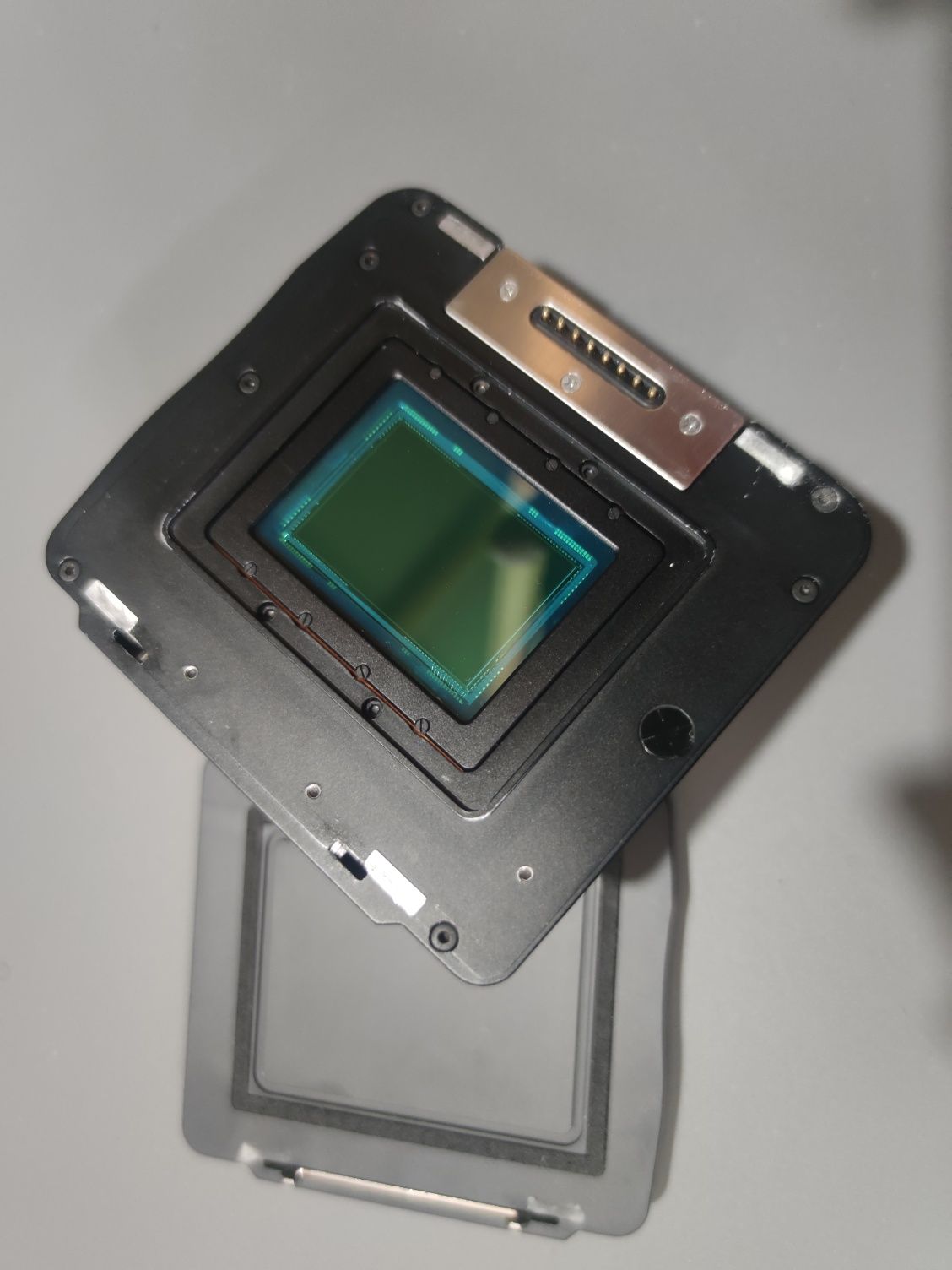 Back Digital Phase One H10