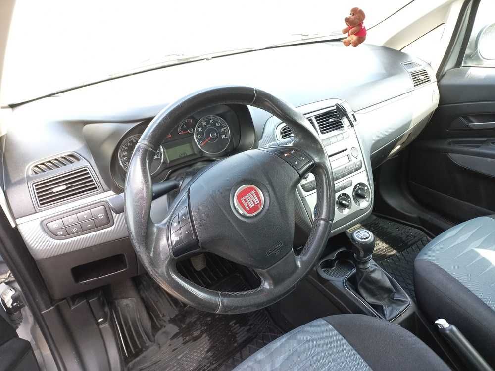 Fiat Grande Punto 1,4 - 2009 - kolor stalowy - klimatyzacja