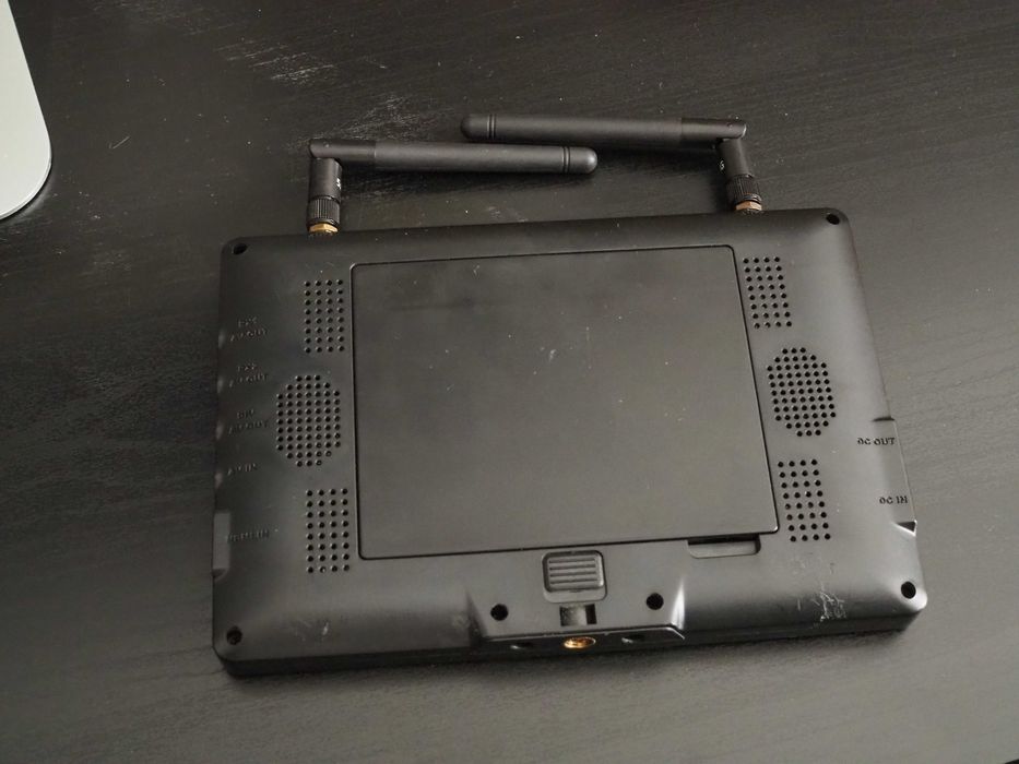 Ecrã Black Pearl RC801 - 7'' 1024x600 - POUCO USADO!!