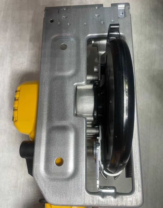 Інструмент Dewalt
