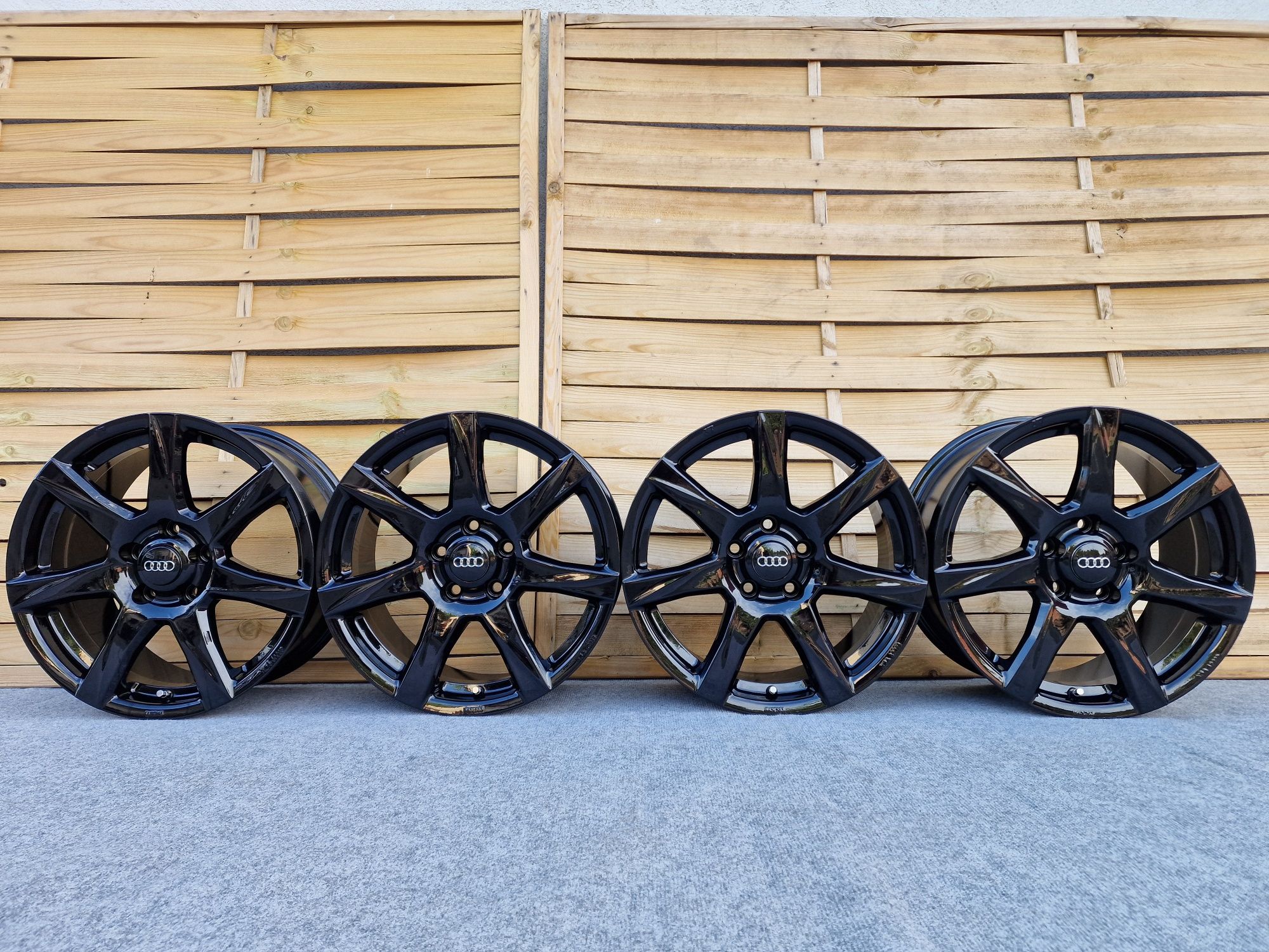 Felgi Aluminiowe 17' 5x112 AUDI A3 A4 A6 TT S3