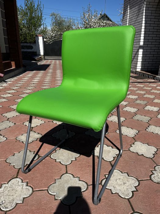 Стілець офісний ( салатовий)