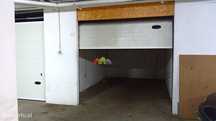 Arrenda Box de interior 20 m2 - Av. Bento Jesus Caraça - Setúbal