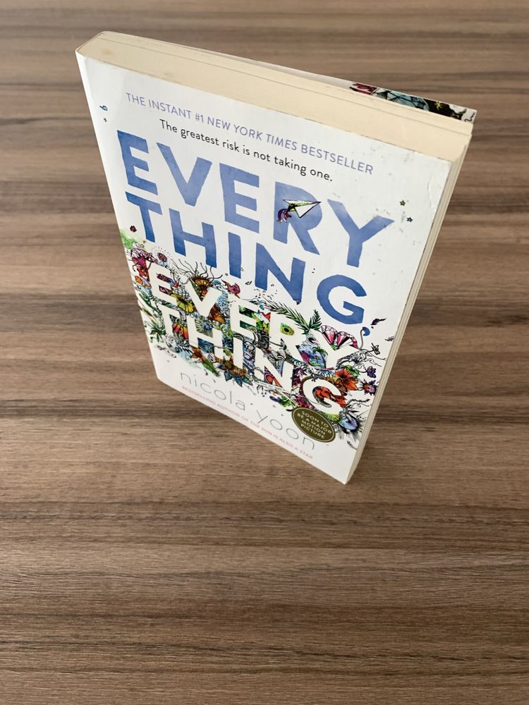 Everything Everything - Nicola Yoon