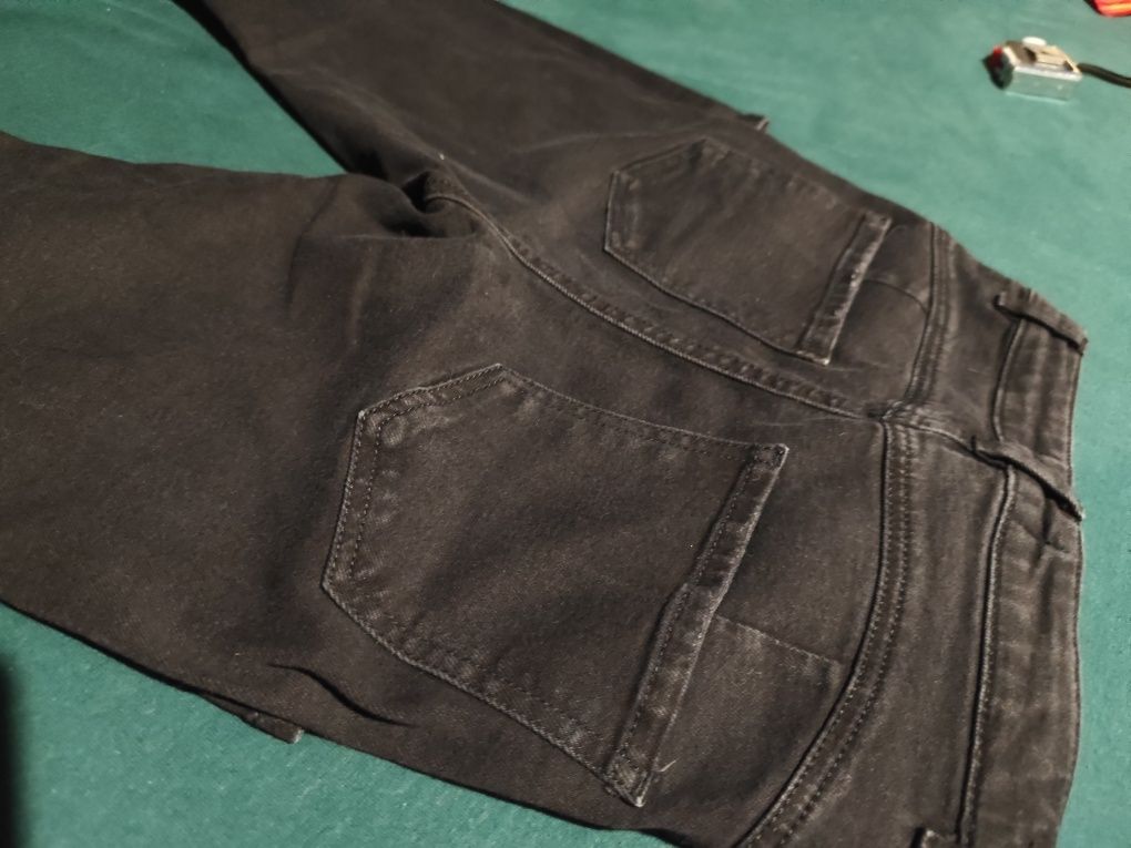 Czarne jeansy Reserved rozmiar S